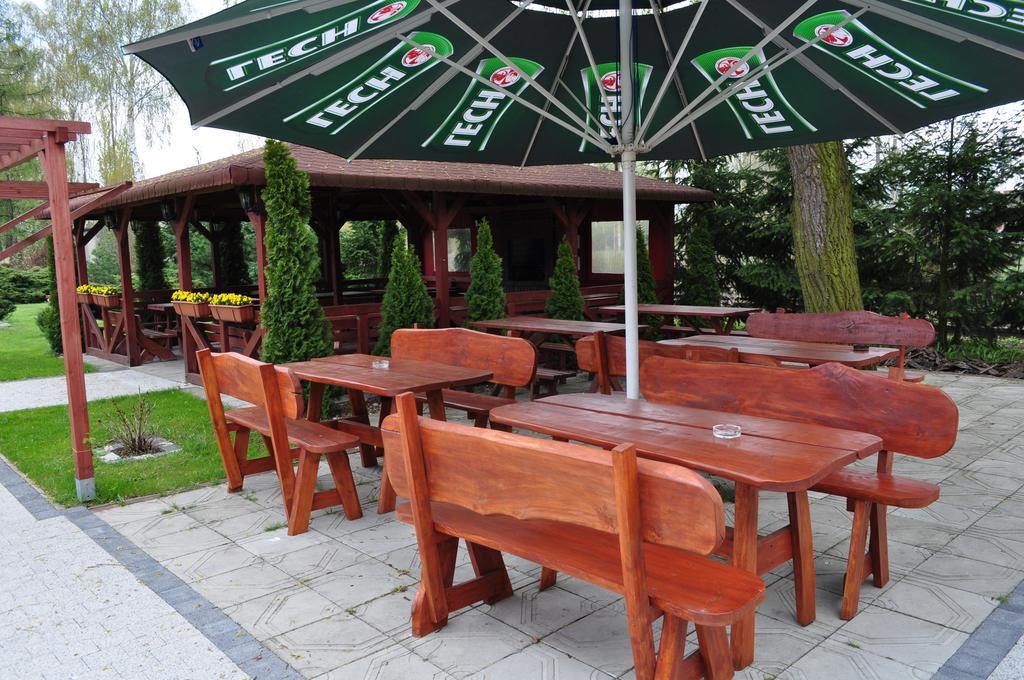 Bankietowa Hotel & Restauracja Ostrow Wielkopolski Exterior photo