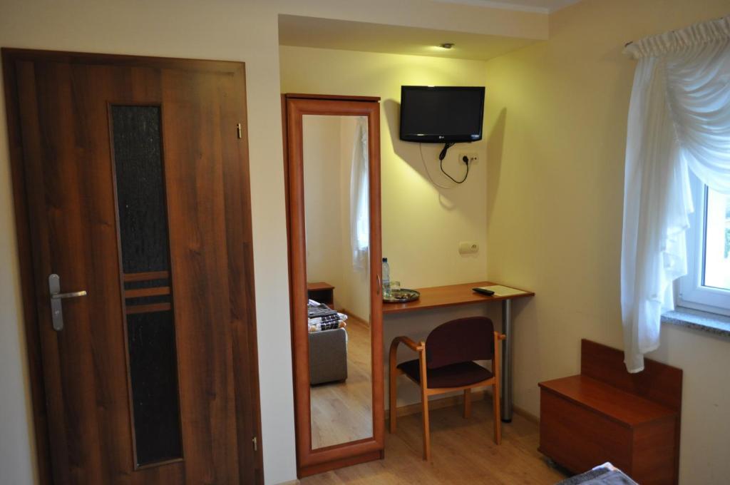Bankietowa Hotel & Restauracja Ostrow Wielkopolski Room photo